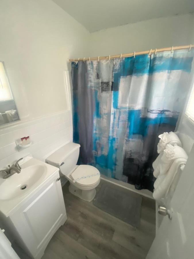 Uptown Inn & Suites Saint Petersburg Eksteriør billede