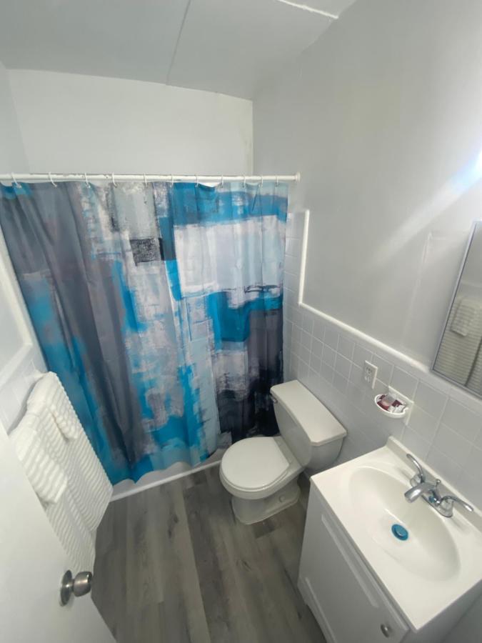 Uptown Inn & Suites Saint Petersburg Eksteriør billede